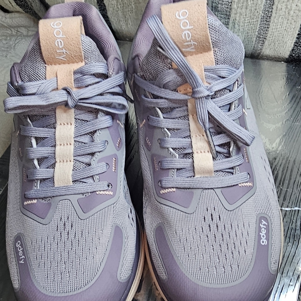 Active USA Purple Athletic Shoes with Breathable Mesh​